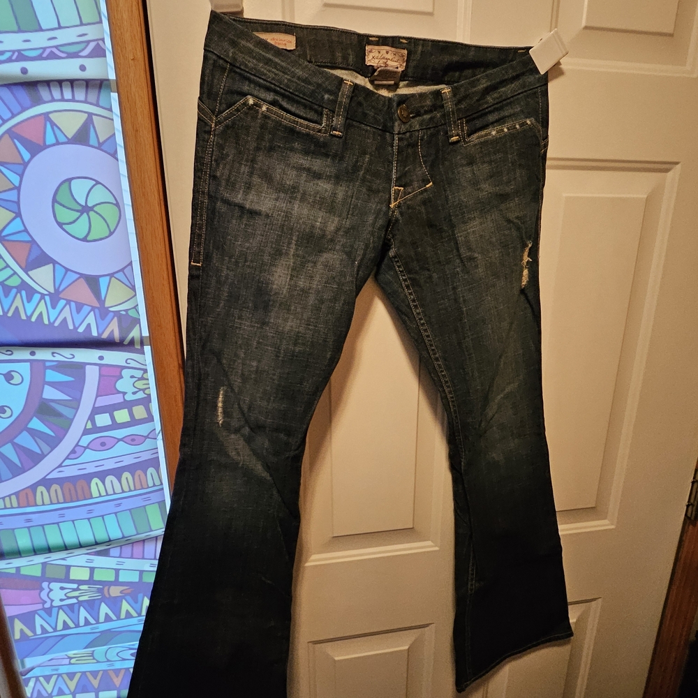 William Rast Dark Denim Flare Jeans Y2K Low-mid Rise On Trend Flattering